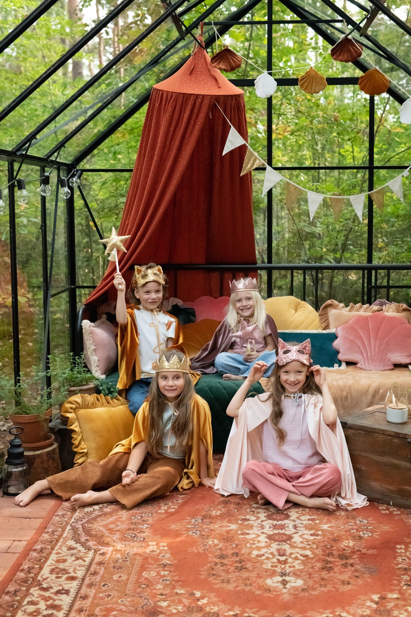 Cat Mask - Gold Sequins