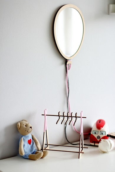 Kids Room Balloon Mirror – Child-Friendly Acrylic & Wood