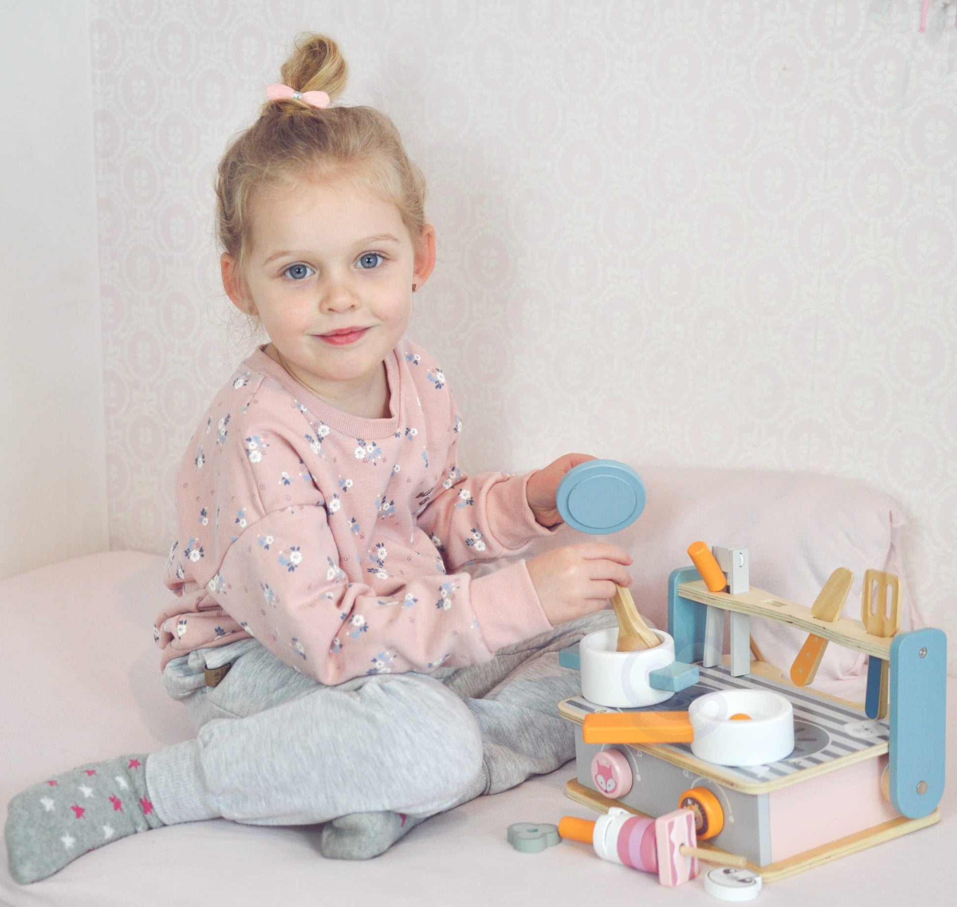 Wooden Folding Stove and Grill